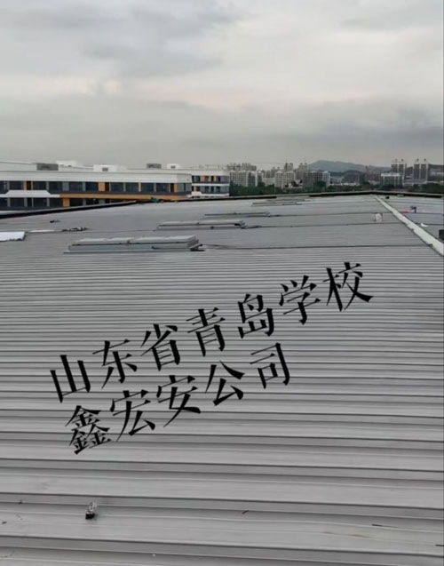 山東青島學(xué)校電動(dòng)排煙天窗案例